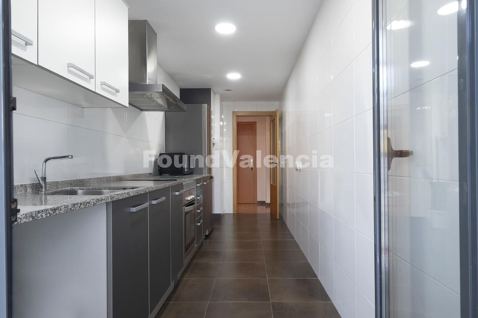 1 sypialnia Apartament na sprzedaż w Miasto Walencja - 230 000 € (Ref: 9903864)