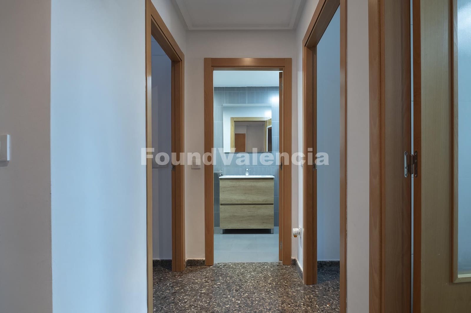 1 sypialnia Apartament na sprzedaż w Miasto Walencja - 230 000 € (Ref: 9903864)