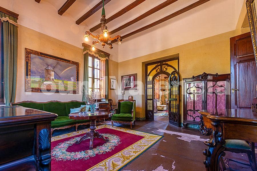 5 bedroom Villa for sale in Carcaixent - € 3,600,000 (Ref: 9910101)