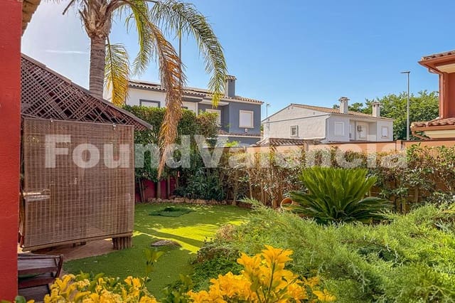4 chambre Villa/Maison à vendre à La Pobla de Vallbona avec garage - 415 000 € (Ref: 9933656)