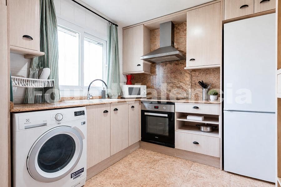 4 camera da letto Villa in vendita in La Pobla de Vallbona con garage - 392.000 € (Rif: 9933656)