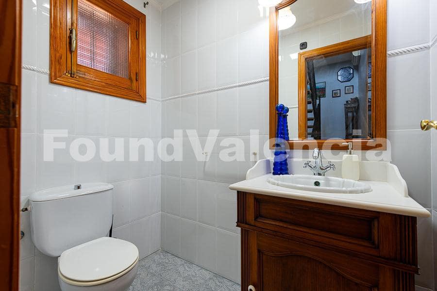 6 chambre Villa/Maison à vendre à Riba-roja de Turia avec piscine garage - 790 000 € (Ref: 9952006)