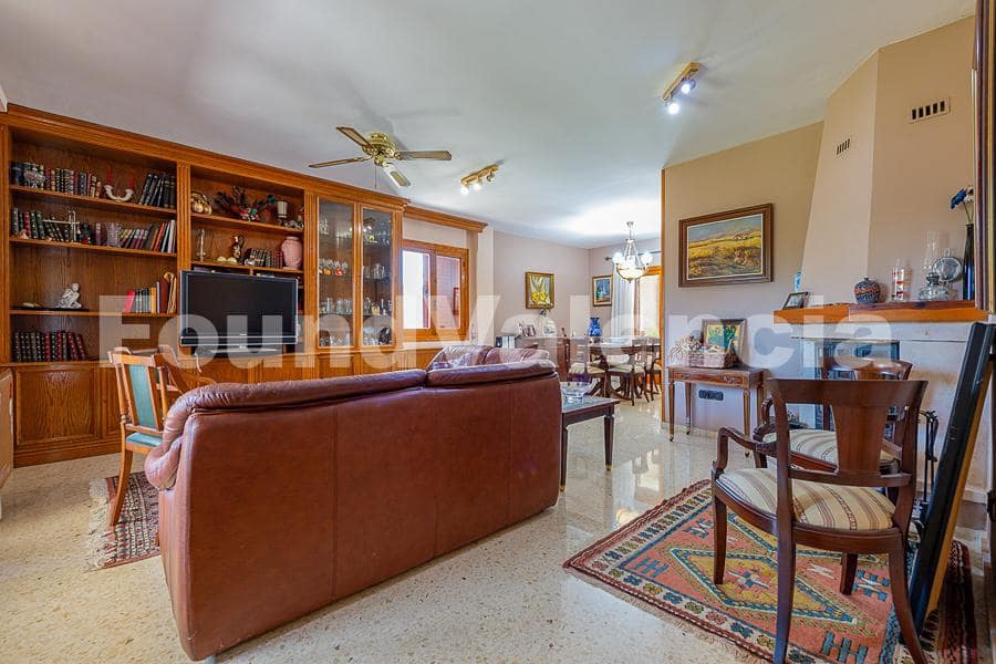 6 chambre Villa/Maison à vendre à Riba-roja de Turia avec piscine garage - 790 000 € (Ref: 9952006)