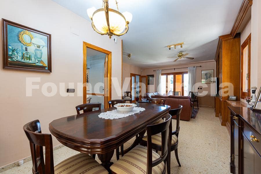 6 chambre Villa/Maison à vendre à Riba-roja de Turia avec piscine garage - 790 000 € (Ref: 9952006)