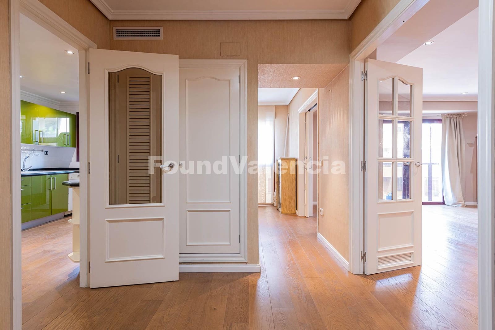 3 chambre Appartement à vendre à Valence ville avec garage - 800 000 € (Ref: 9978413)