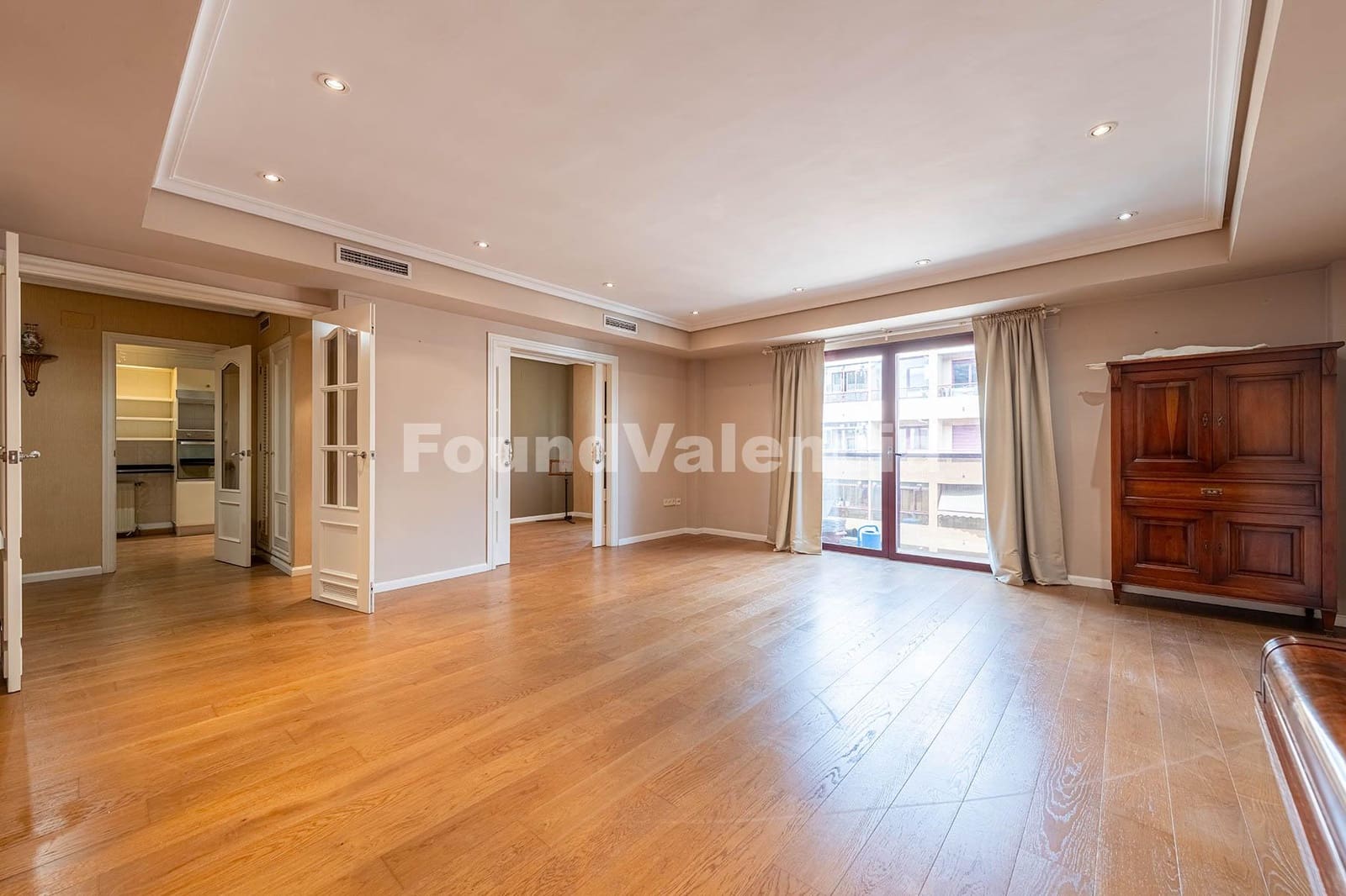 3 chambre Appartement à vendre à Valence ville avec garage - 800 000 € (Ref: 9978413)