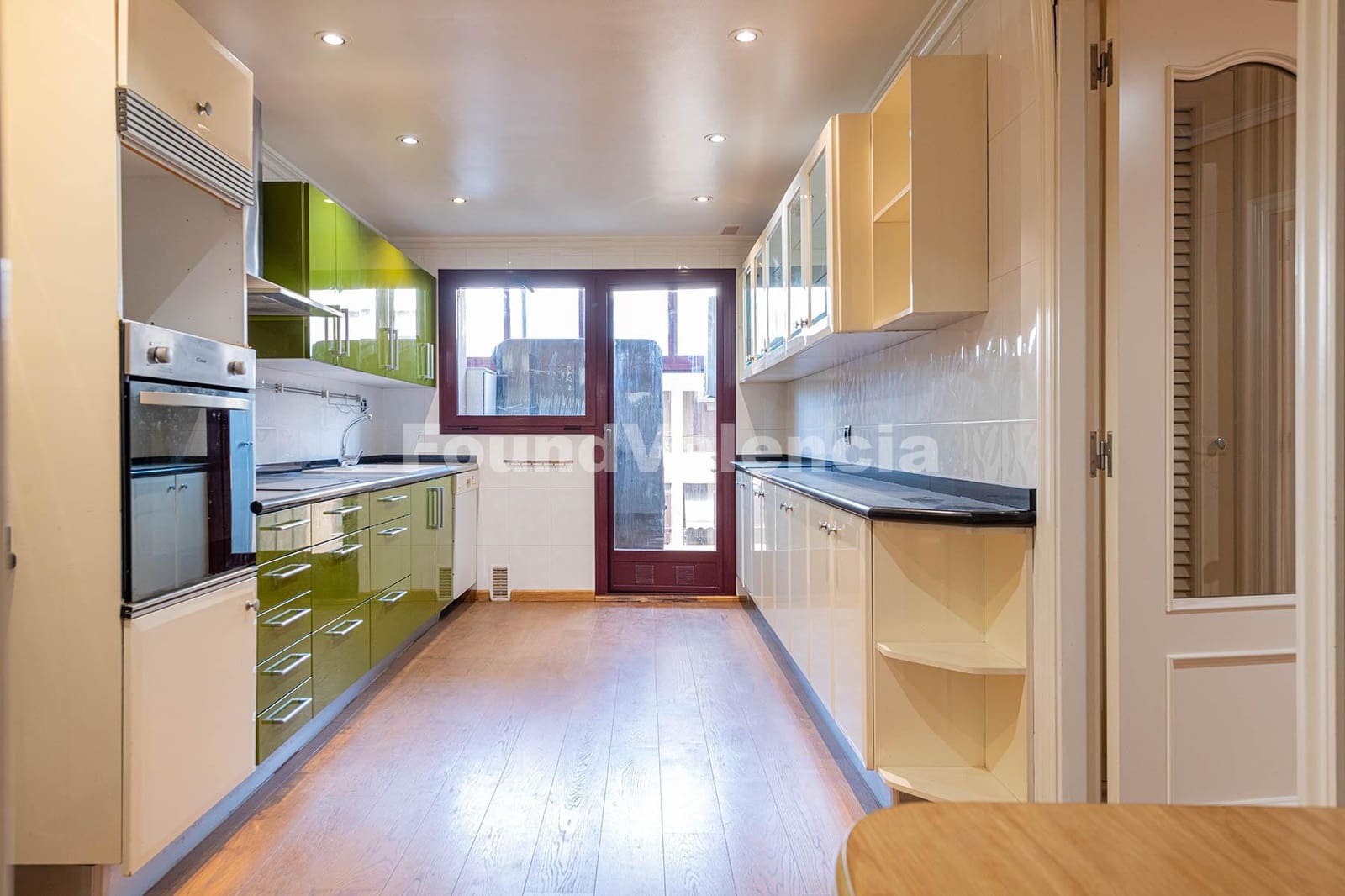 3 chambre Appartement à vendre à Valence ville avec garage - 800 000 € (Ref: 9978413)