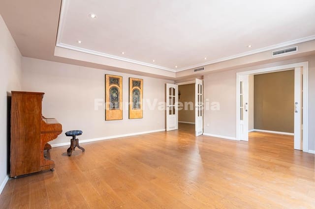 3 slaapkamer Appartement te koop in Valencia stad met garage - € 800.000 (Ref: 9978413)