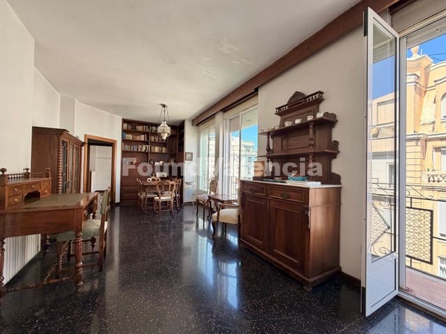 Apartamento de 3 habitaciones en València ciudad en venta - 690.000 € (Ref: 9984478)