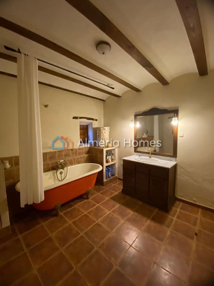 4 slaapkamer Finca/Landhuis te koop in Oria met zwembad - € 169.000 (Ref: 10000882)