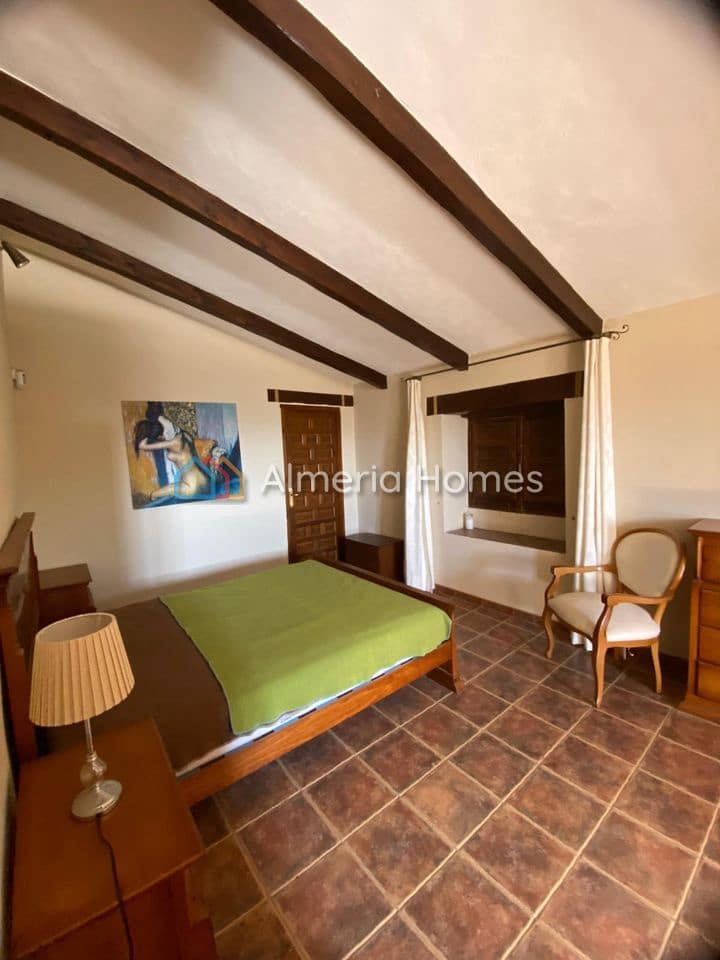 4 slaapkamer Finca/Landhuis te koop in Oria met zwembad - € 169.000 (Ref: 10000882)
