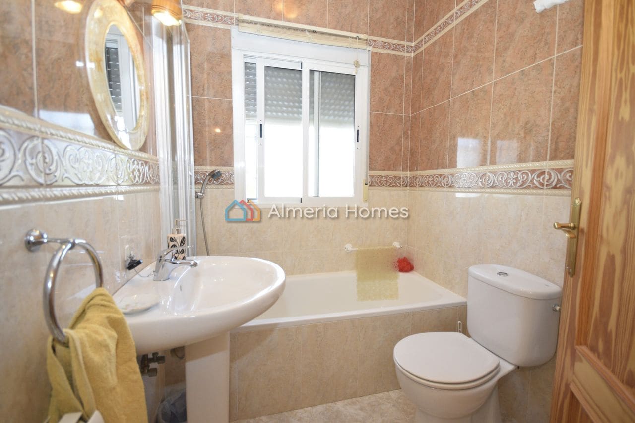 2 sovrum Villa till salu i Albanchez med garage - 169 995 € (Ref: 10001234)