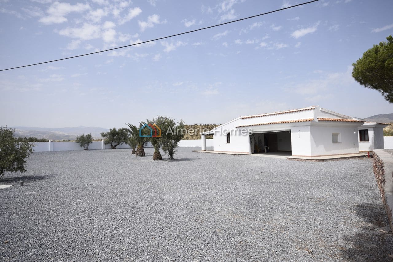 2 bedroom Villa for sale in Partaloa with garage - € 359,950 (Ref: 10009614)