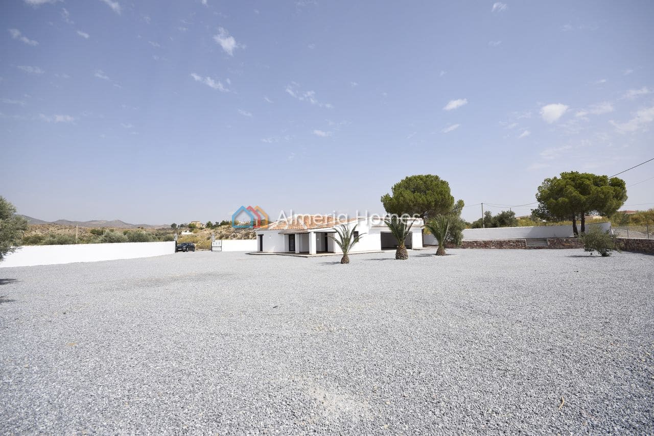 2 bedroom Villa for sale in Partaloa with garage - € 359,950 (Ref: 10009614)