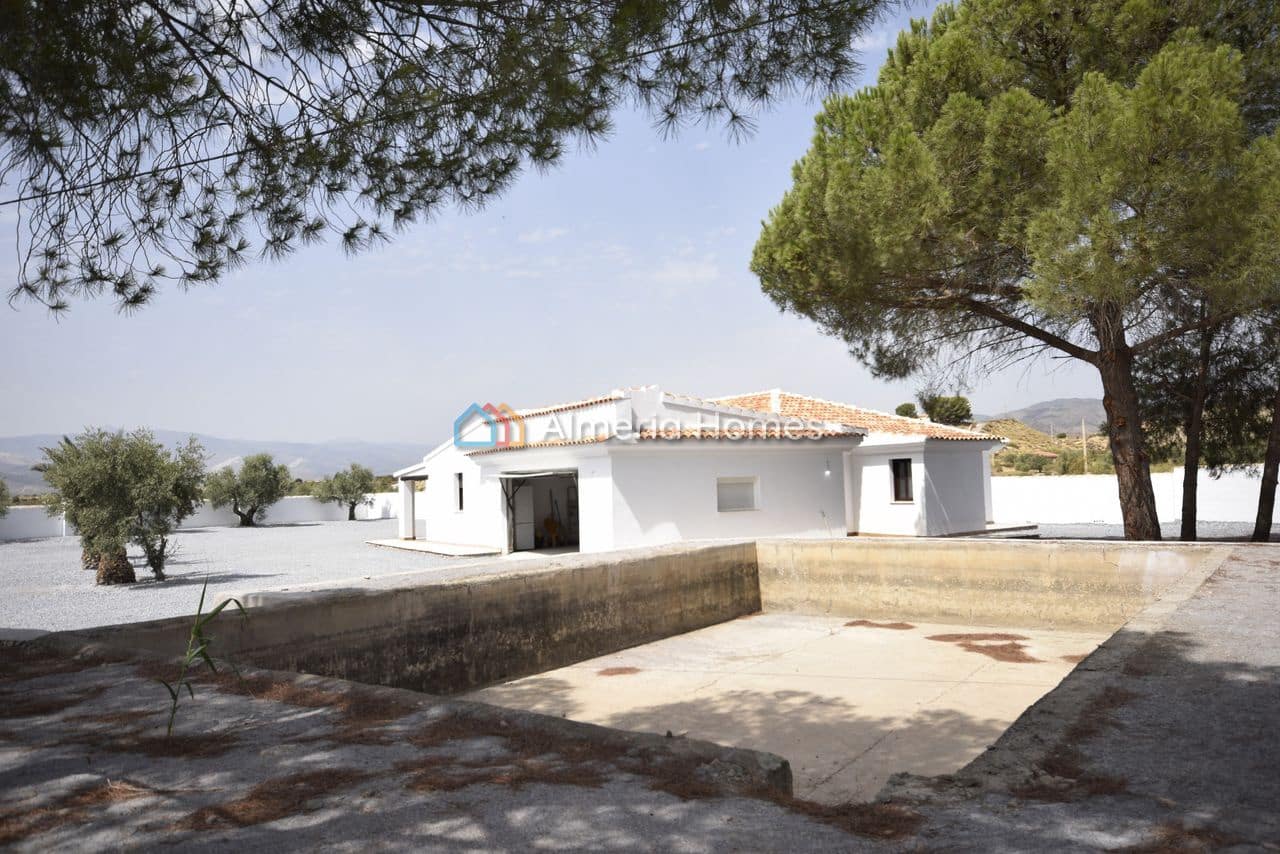 2 bedroom Villa for sale in Partaloa with garage - € 359,950 (Ref: 10009614)