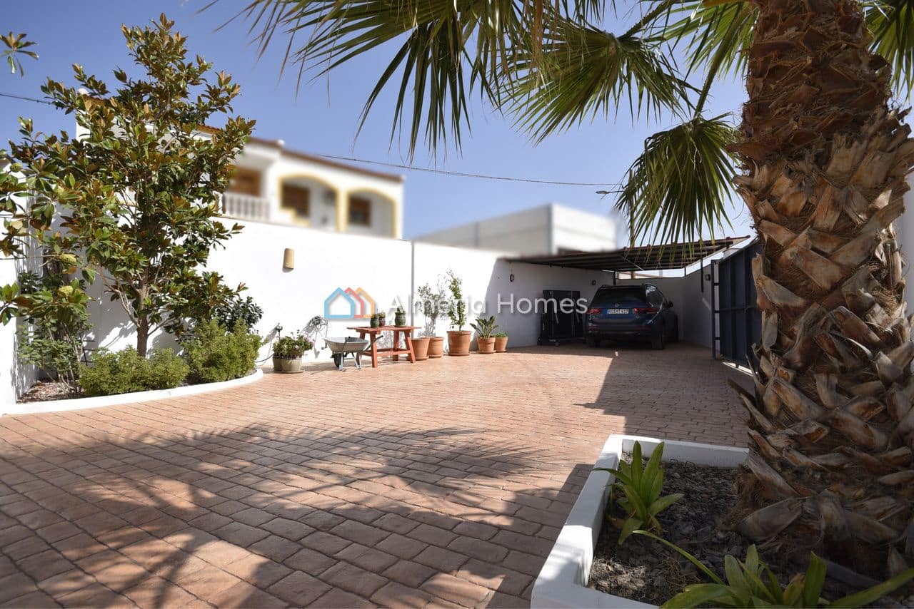 3 bedroom Finca/Country House for sale in Albox with pool - € 374,995 (Ref: 10011849)