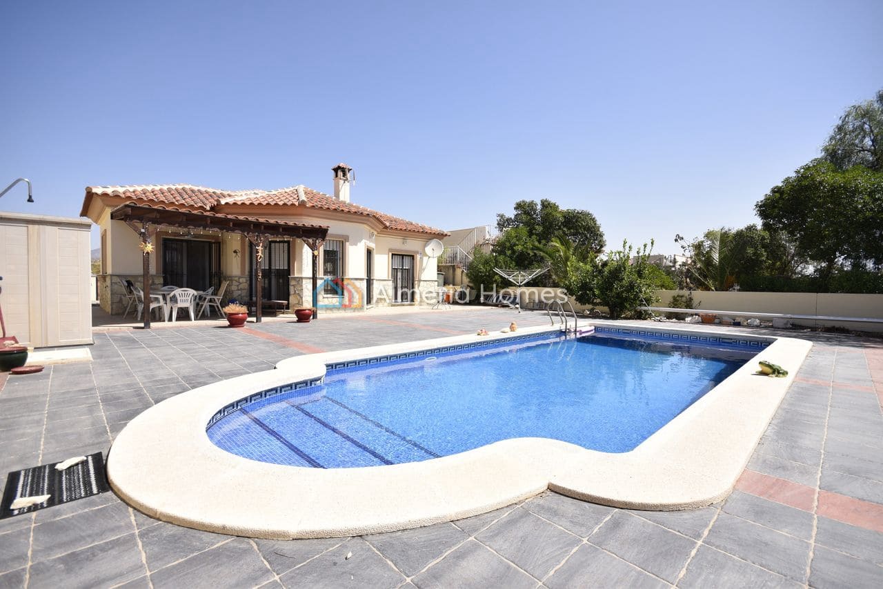 3 bedroom Villa for sale in Partaloa with pool garage - € 239,950 (Ref: 10016646)