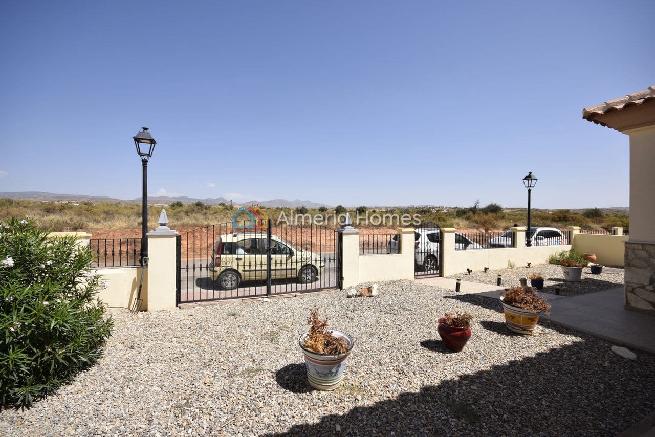 3 bedroom Villa for sale in Partaloa with pool garage - € 239,950 (Ref: 10016646)