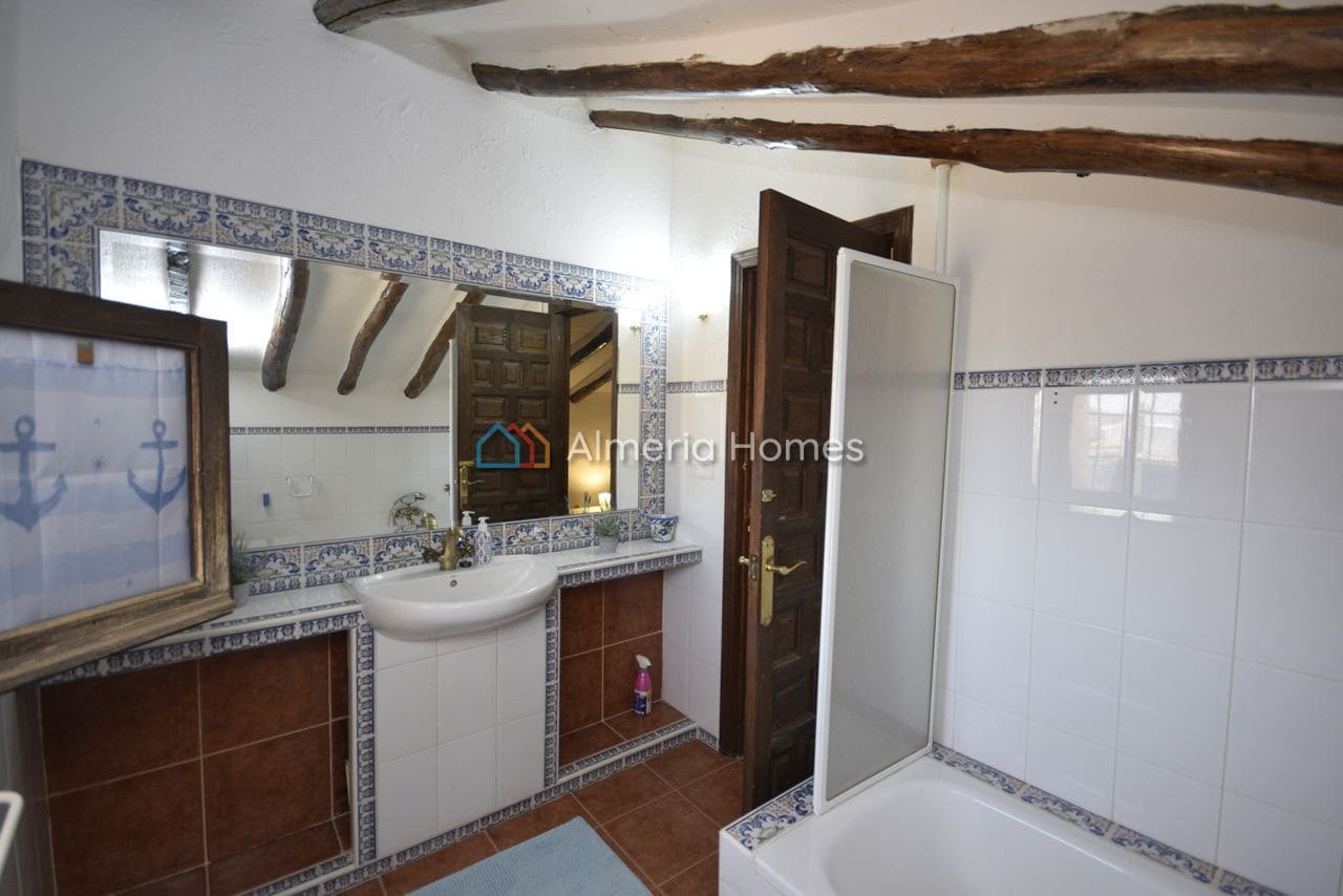 5 slaapkamer Finca/Landhuis te koop in Huercal-Overa met zwembad garage - € 485.000 (Ref: 10023080)