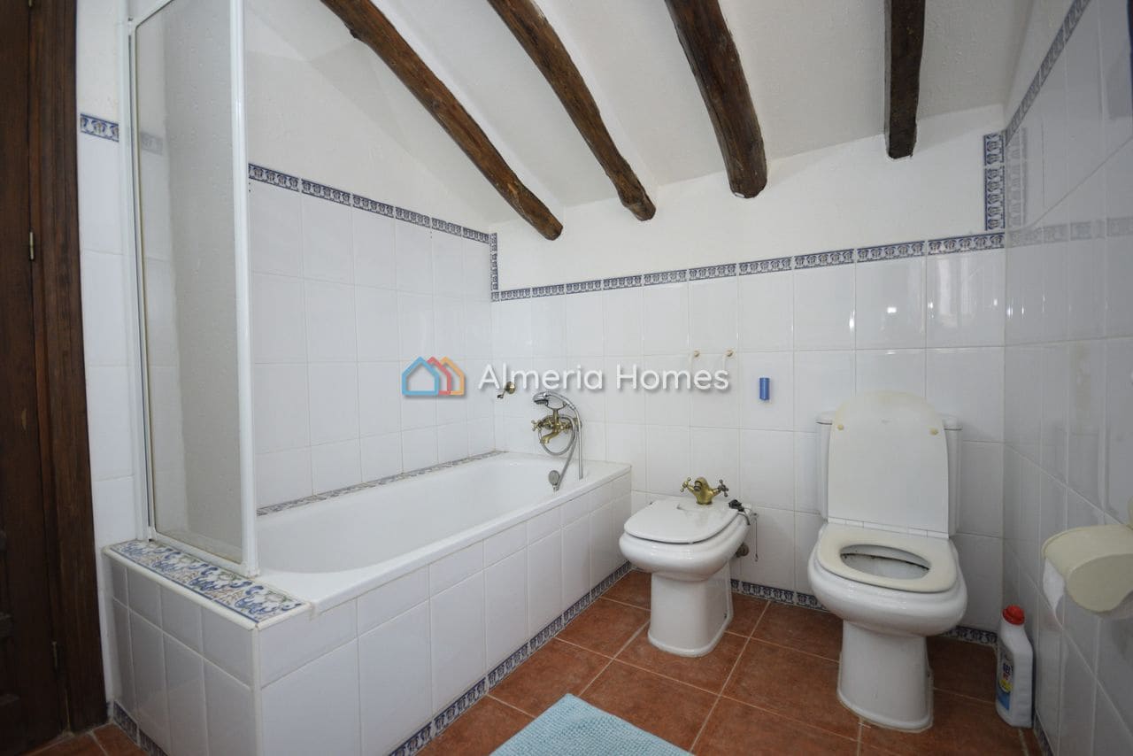 5 slaapkamer Finca/Landhuis te koop in Huercal-Overa met zwembad garage - € 485.000 (Ref: 10023080)