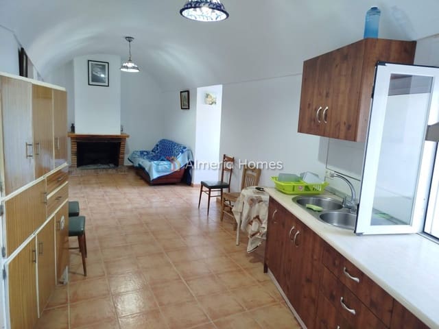 3 chambre Maison Troglodyte à vendre à Cúllar - 70 000 € (Ref: 10024807)