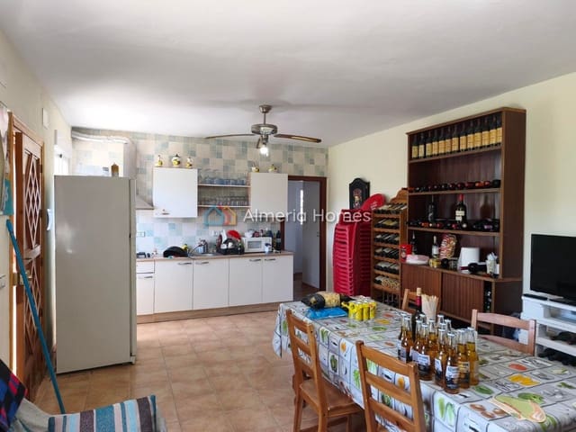 6 chambre Finca/Maison de Campagne à vendre à Castril - 199 950 € (Ref: 10024808)