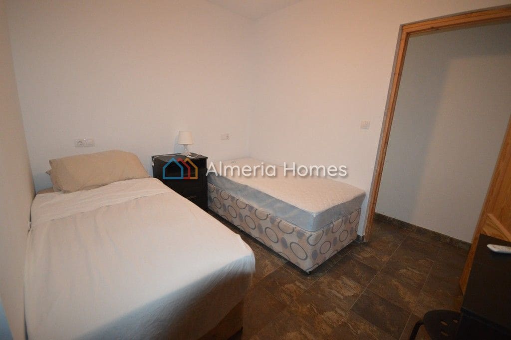 6 Zimmer Finca/Landgut zu verkaufen in Arboleas mit Garage - 269.000 € (Ref: 10026148)