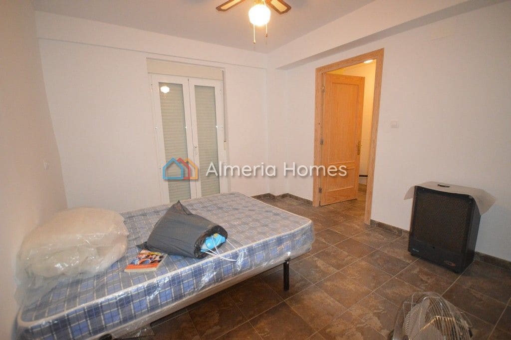 6 Zimmer Finca/Landgut zu verkaufen in Arboleas mit Garage - 269.000 € (Ref: 10026148)