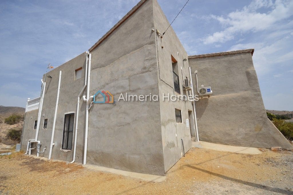 6 Zimmer Finca/Landgut zu verkaufen in Arboleas mit Garage - 269.000 € (Ref: 10026148)
