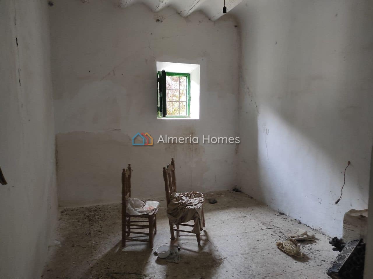 Casa de 3 habitaciones en Cortes de Baza en venta con garaje - 55.000 € (Ref: 10030972)