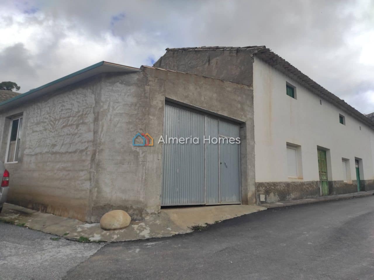 Casa de 3 habitaciones en Cortes de Baza en venta con garaje - 55.000 € (Ref: 10030972)