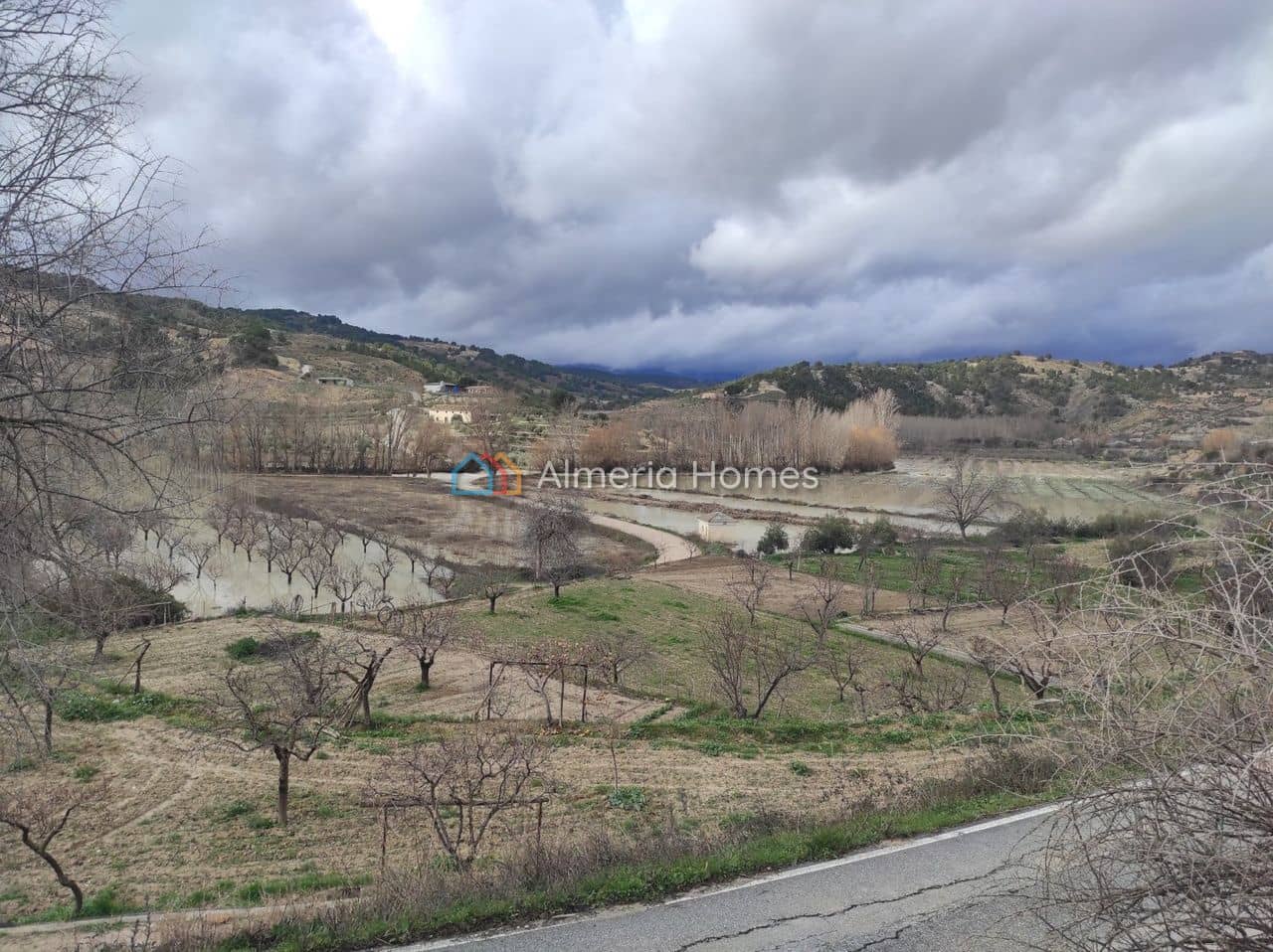 Casa de 3 habitaciones en Cortes de Baza en venta con garaje - 55.000 € (Ref: 10030972)