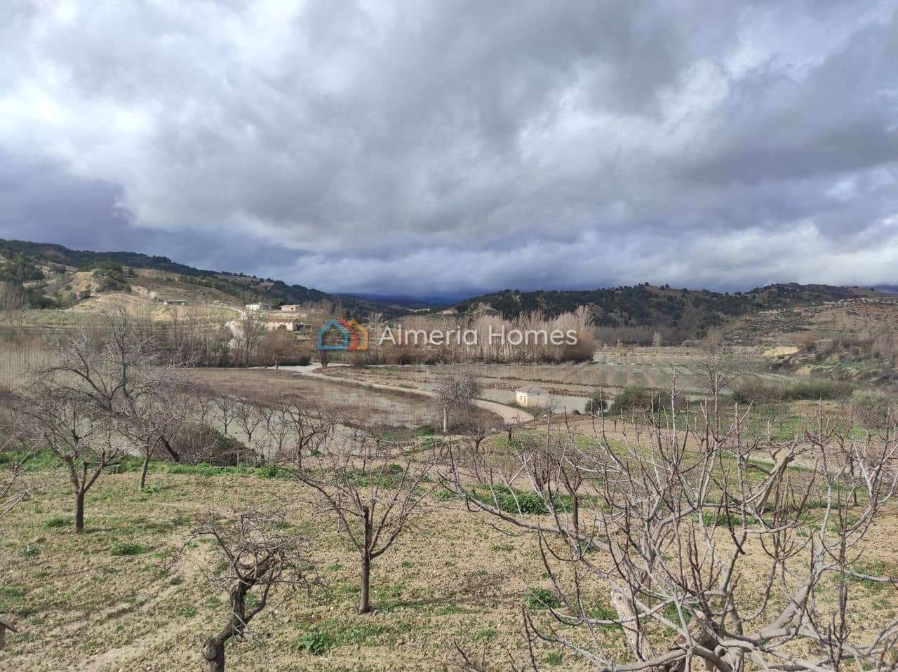 Casa de 3 habitaciones en Cortes de Baza en venta con garaje - 55.000 € (Ref: 10030972)