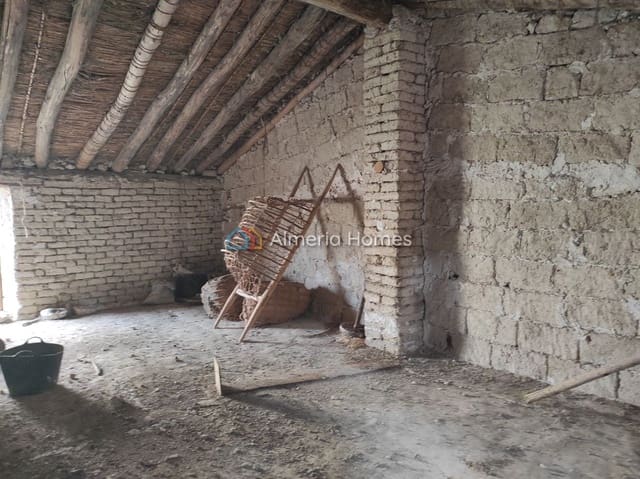 3 soverom Hus til salgs i Cortes de Baza - € 55 000 (Ref: 10030972)