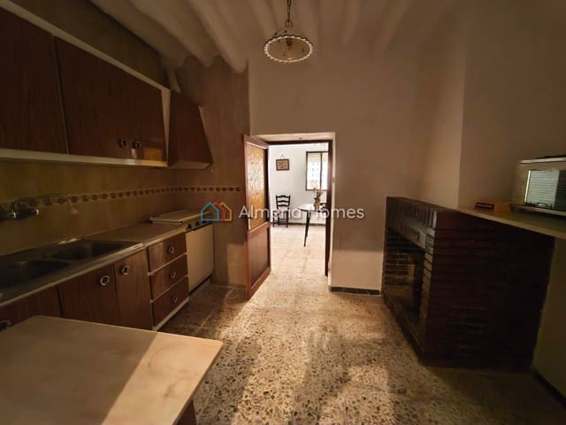 4 makuuhuone Omakotitalo myytävänä paikassa Somontín - 55 000 € (Ref: 10030977)