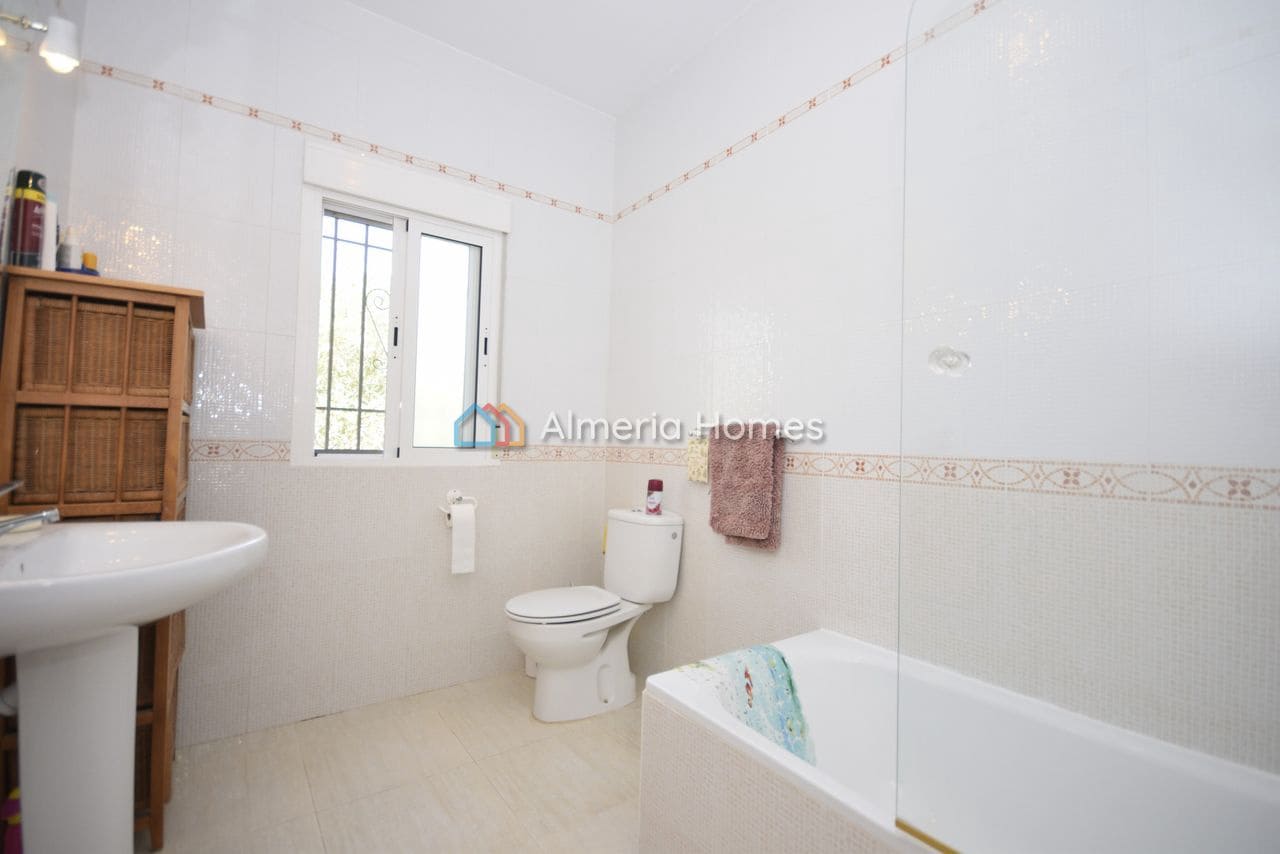 3 quarto Moradia para venda em Oria com piscina - 224 995 € (Ref: 10035945)