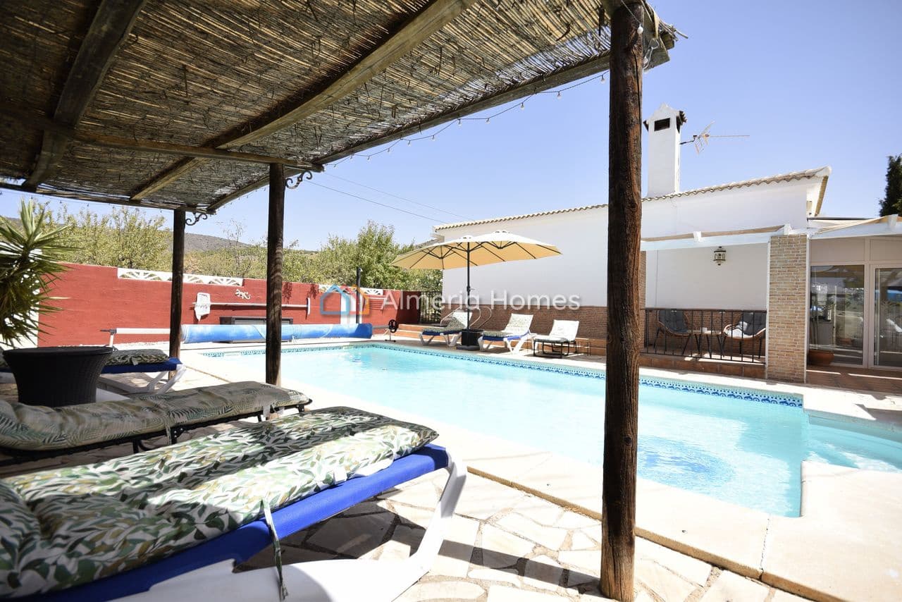 3 quarto Moradia para venda em Oria com piscina - 224 995 € (Ref: 10035945)
