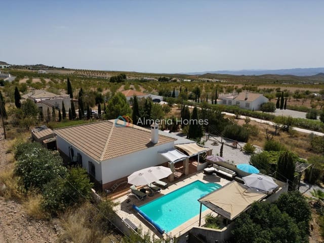 3 quarto Moradia para venda em Oria com piscina - 224 995 € (Ref: 10035945)