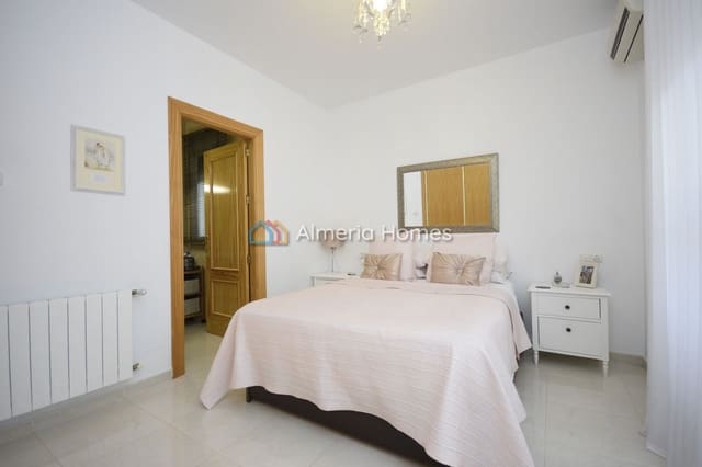 3 camera da letto Villa in vendita in Partaloa con piscina garage - 264.995 € (Rif: 10041800)