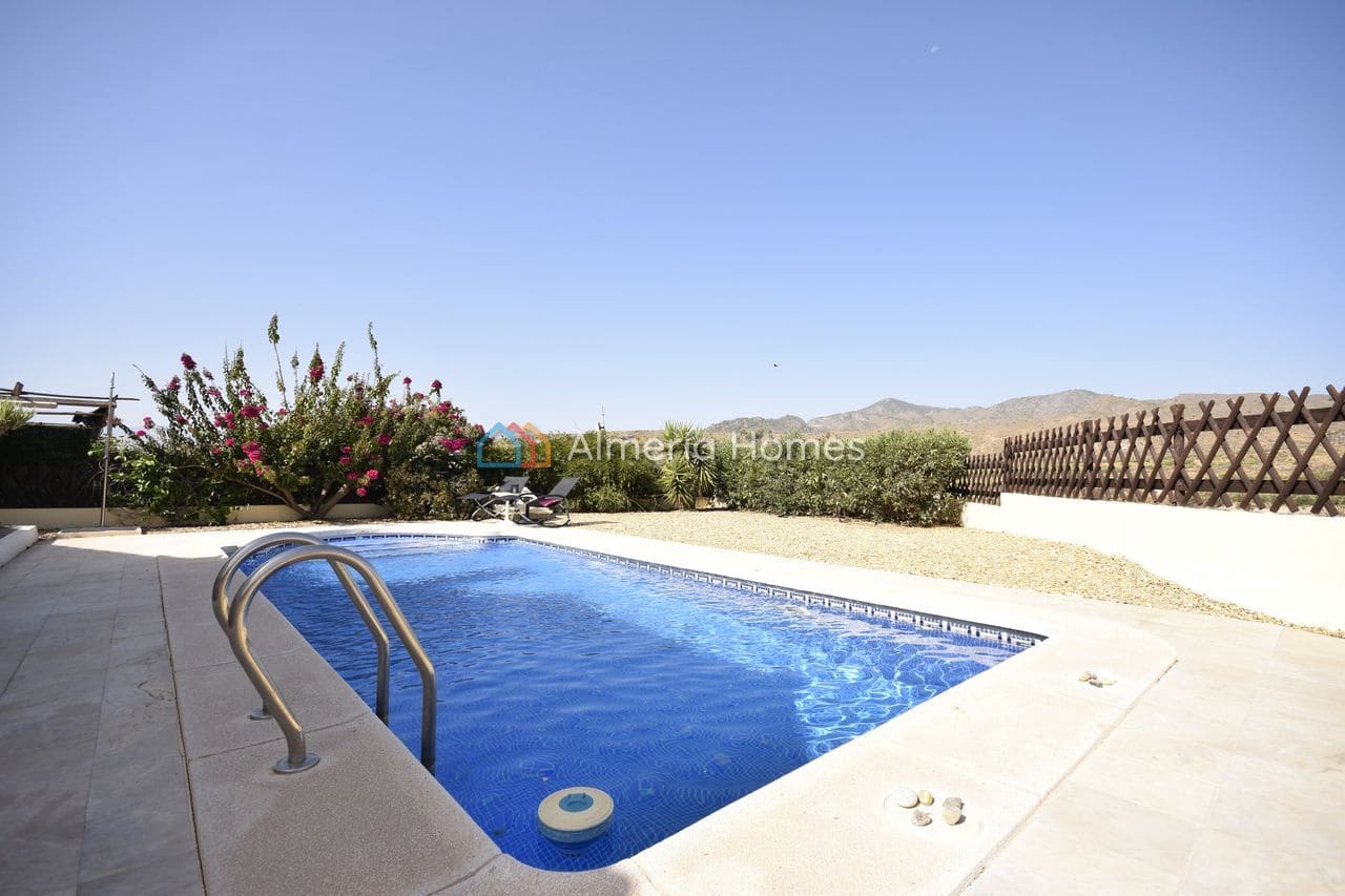 3 bedroom Villa for sale in Partaloa with pool garage - € 264,995 (Ref: 10041800)