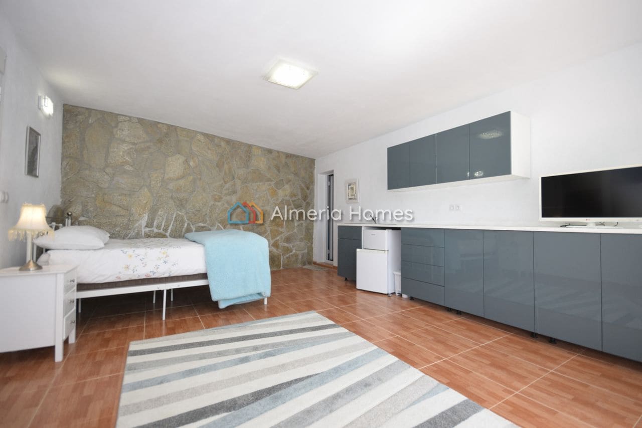 5 bedroom Villa for sale in Cantoria with pool garage - € 349,995 (Ref: 10041966)
