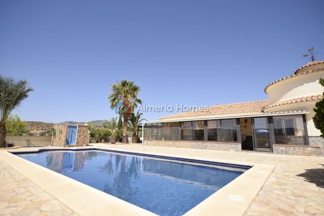 5 bedroom Villa for sale in Cantoria with pool garage - € 349,995 (Ref: 10041966)