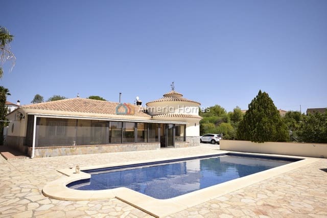 5 bedroom Villa for sale in Cantoria with pool garage - € 349,995 (Ref: 10041966)