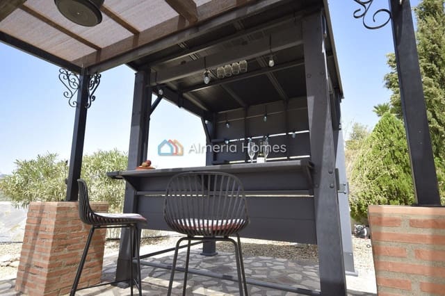 5 bedroom Villa for sale in Cantoria with pool garage - € 349,995 (Ref: 10041966)