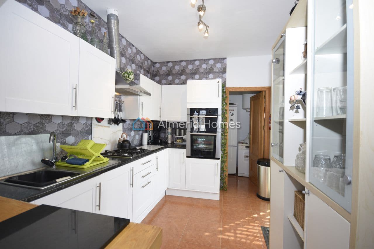 3 slaapkamer Villa te koop in Oria met zwembad garage - € 259.995 (Ref: 10044057)