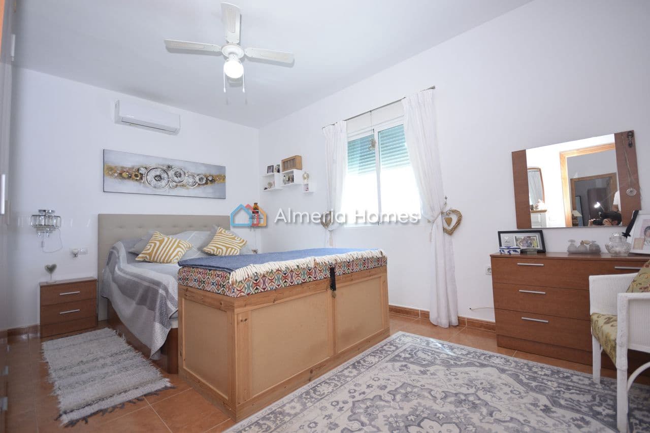 3 slaapkamer Villa te koop in Oria met zwembad garage - € 259.995 (Ref: 10044057)
