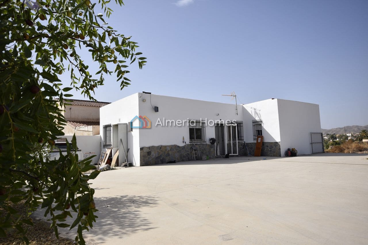 3 Zimmer Villa zu verkaufen in Arboleas - 195.000 € (Ref: 10045927)