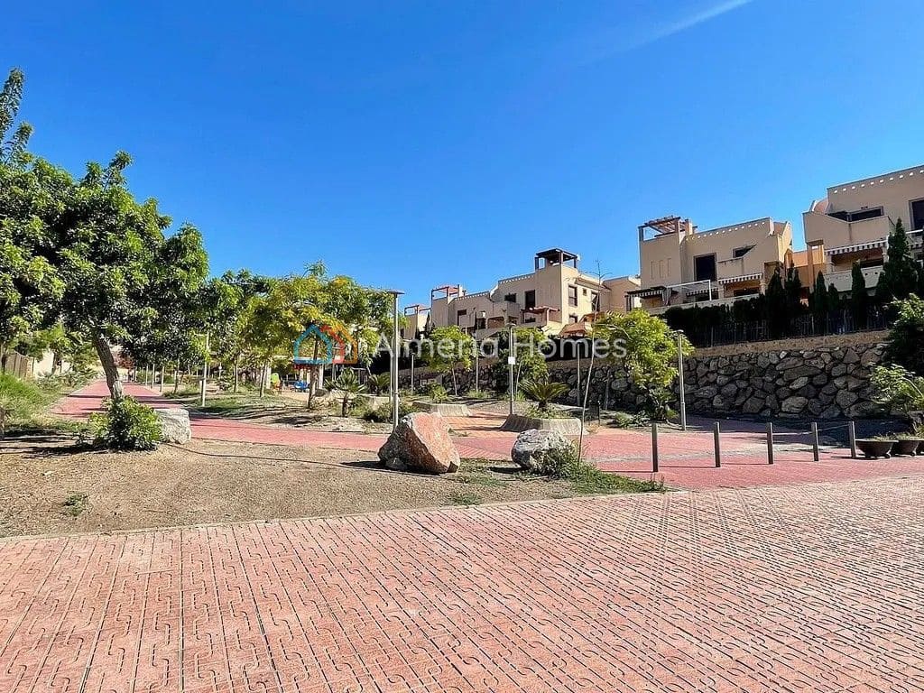 Apartamento de 2 habitaciones en Los Collados en venta con piscina - 159.500 € (Ref: 10057305)