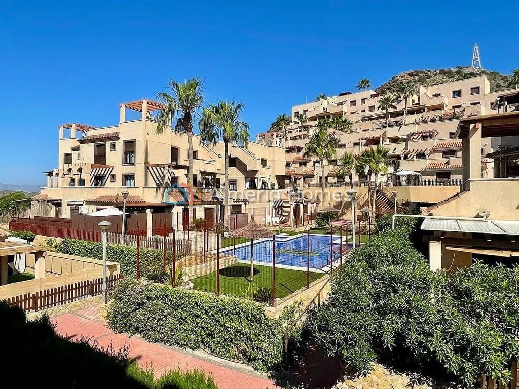 Apartamento de 2 habitaciones en Los Collados en venta con piscina - 159.500 € (Ref: 10057305)