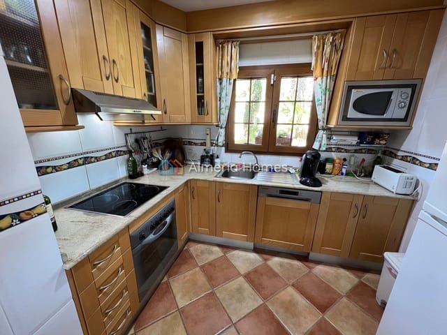 5 soverom Villa til salgs i Cala Pañizo, Cuevas del Almanzora med svømmebasseng garasje - € 1 200 000 (Ref: 10057310)